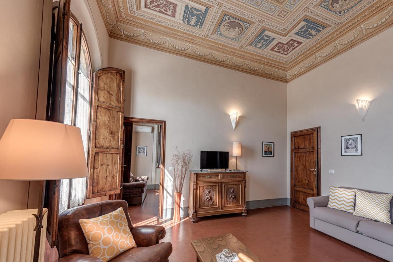 Appartamenti Villa Mascagni 볼테라 외부 사진
