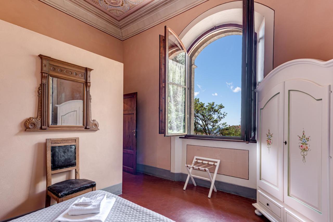 Appartamenti Villa Mascagni 볼테라 외부 사진