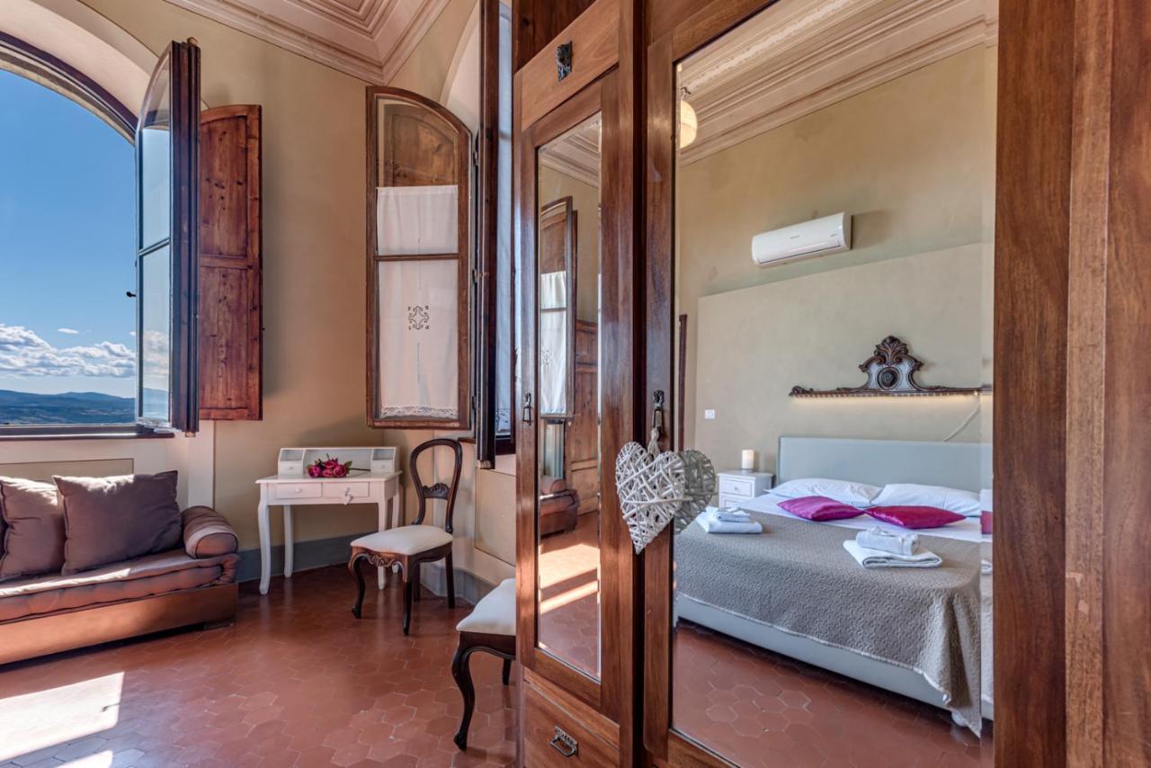 Appartamenti Villa Mascagni 볼테라 외부 사진