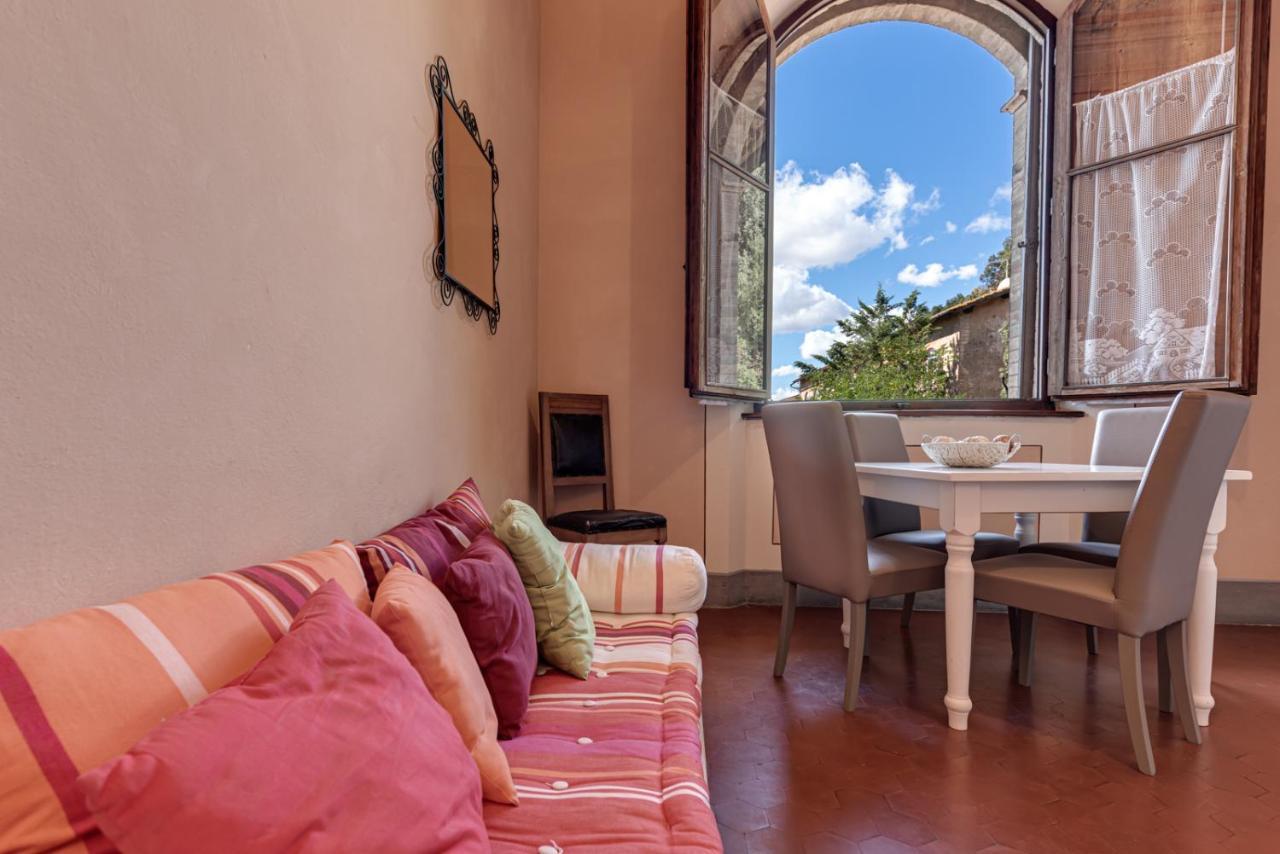 Appartamenti Villa Mascagni 볼테라 외부 사진